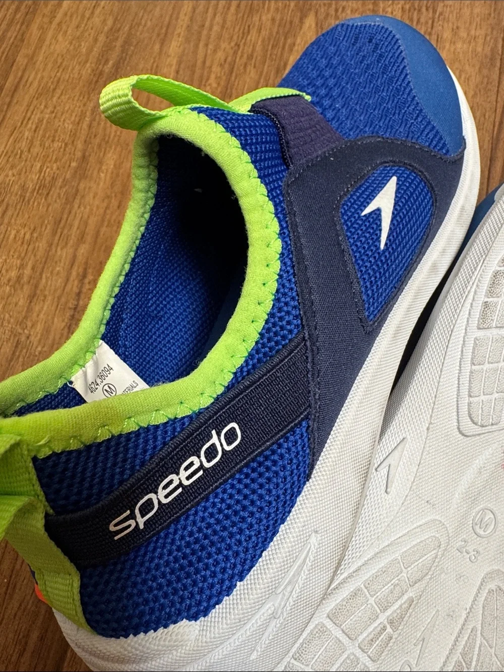 Speedo Kids' NWT Blue & Lime Slip-On Water Shoes size Boys 2-3